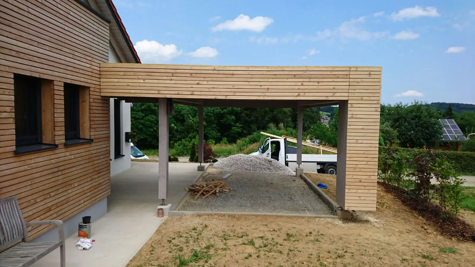 Carport mit Rautenschalung und Pultdach (1)